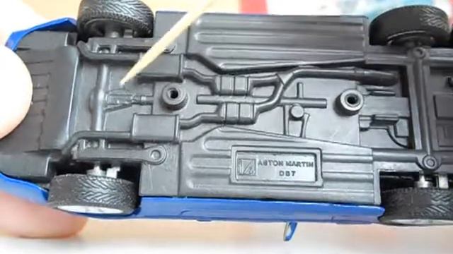 Aston Martin DB7 1:43 Cararama смотреть онлайн