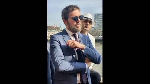 Gran Premio a Engin Altan Düzyatan смотреть онлайн