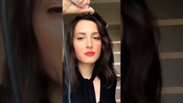 Голливудская волна своими руками. Как сделать укладку на каре. смотреть онлайн