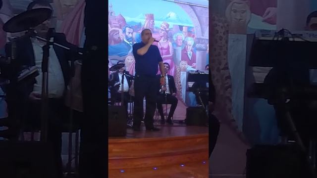 SPITAKCI HAYKO & BIG STAR Hamuyt, Restoran Sayat N