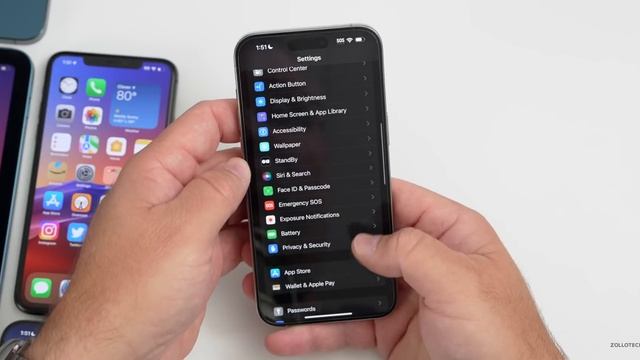 iOS 17.0.3 is Out! - What's New? смотреть онлайн