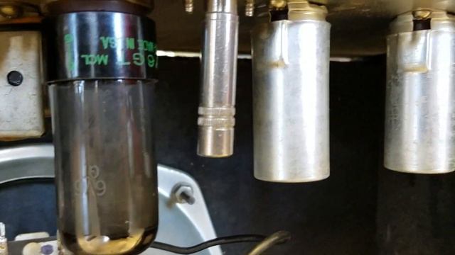 1978 Fender Vibro Champ Silverface tube amp for sale смотреть онлайн