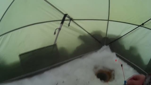 За язём. Часть 3 / Зимняя рыбалка на язя / Язь / Обь смотреть онлайн