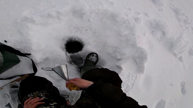 Поездка на оз Юртовое, ловля чебака, на зимнюю удочку. смотреть онлайн