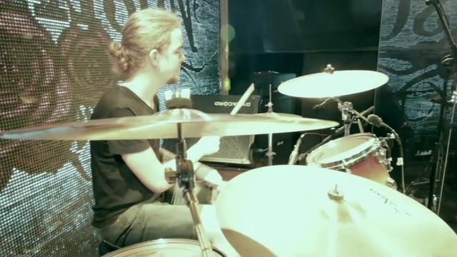 Some Drugs For Alison - Дважды я. Двадцатая осень (live in ТеатрЪ 29.08.2015) смотреть онлайн