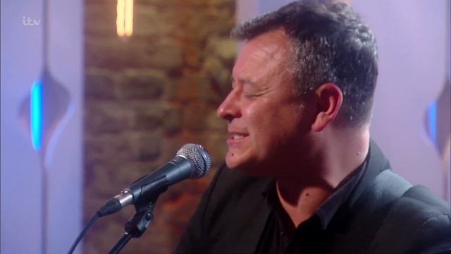 Manic Street Preachers - Motorcycle Emptiness (Zoe Ball On Sunday, 2018) смотреть онлайн