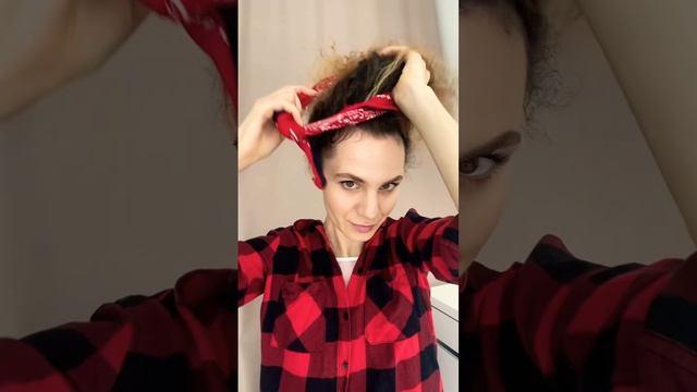 Прическа на ночь-как сохранить кудри во время сна #волосы #прическа #кудрявыеволосы смотреть онлайн