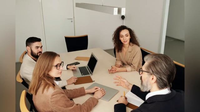 Блины с клубничным соусом