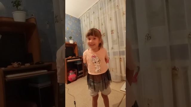 Хочу в садик #shorts #дети #смех #сад смотреть онлайн