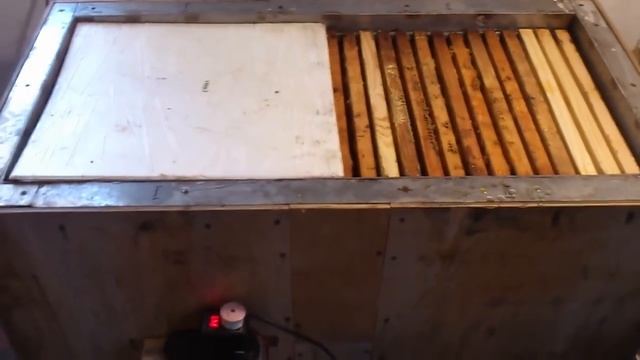 Что делать с мёдом в рамках который засахарился (закристаллизовался)