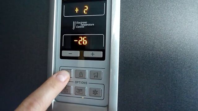 Chłodziarka Hotpoint EBQH 20243 F смотреть онлайн