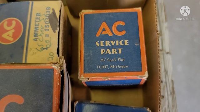 Vintage Parts Auction: NOS Chevrolet, Buick + More! Auto Repair Relics & Vintage Graphic Art!