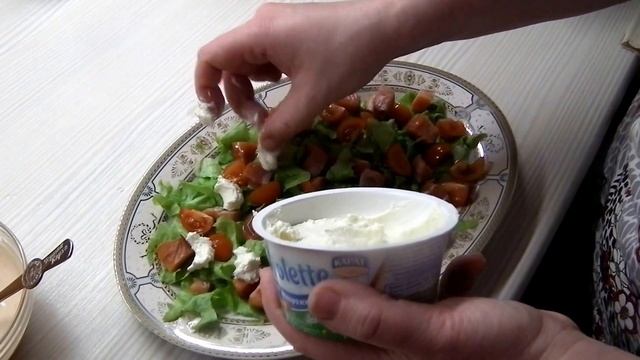 Салат с копченой рыбой смотреть онлайн