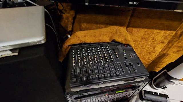 POWER WISDOM AH12004 with HK AUDIO + EV ELX 15 смотреть онлайн