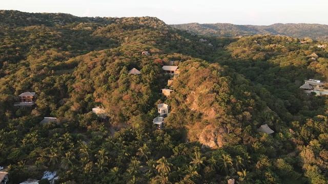 A Mexican Home Hidden by Nature - Mazunte, Mexico смотреть онлайн