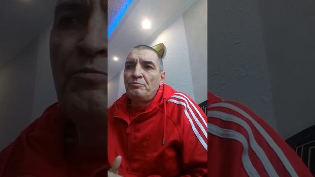 Что выбрать линолеум или ламинат.Ремонт квартиры. смотреть онлайн