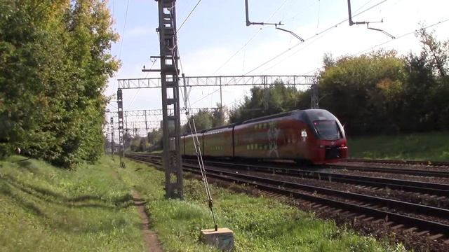Двухэтажный электропоезд ЭШ2-010 ООО «Аэроэкспресс» смотреть онлайн