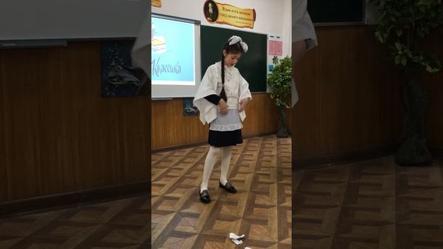 Тотиева Вилена, 5 класс. "Живая классика". Школьный этап. В. Логинов. "Монолог старой парты" смотреть онлайн