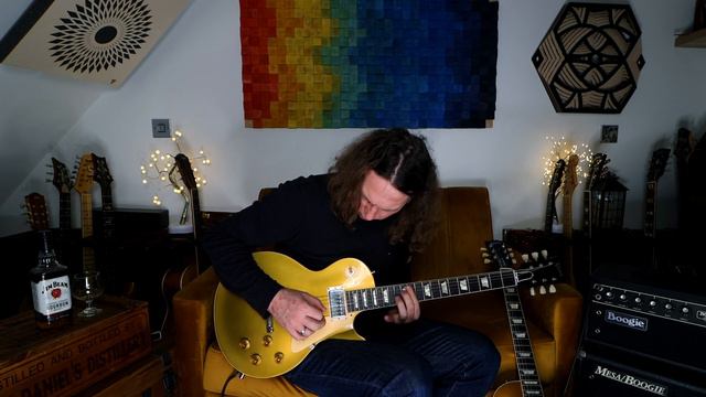 COMPARISON: Gibson Les Paul Standard 50s Goldtop VS Gibson Custom Shop '57 Les Paul Goldtop VOS смотреть онлайн