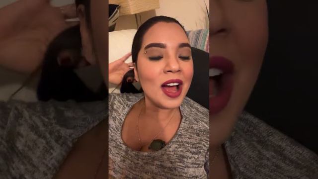 Maya Fagundes sta trasmettendo dal vivo. смотреть онлайн