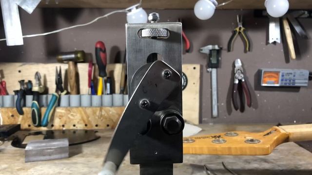 Make Music Man Great Again| Bass Guitar Repair Guide SUB смотреть онлайн