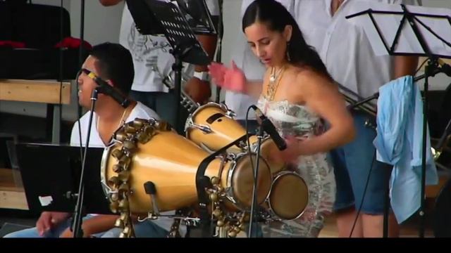 MELENA - Bata Drums Solo смотреть онлайн
