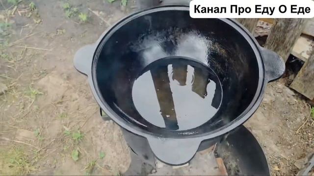 Чебуреки в казане с мясной и сырной начинкой смотреть онлайн