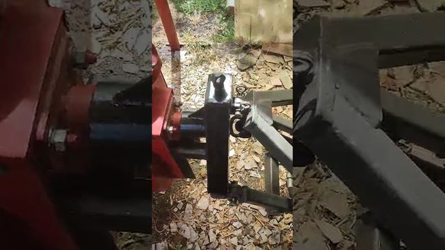 КМЗ-012 и шнекоротор "Пахарь", видео от Ивана, из Белгорода смотреть онлайн