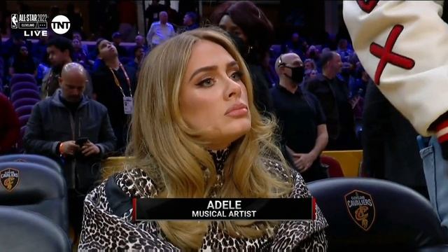 Stan Twitter: Adele at the #NBA game ignoring the camera #adele смотреть онлайн