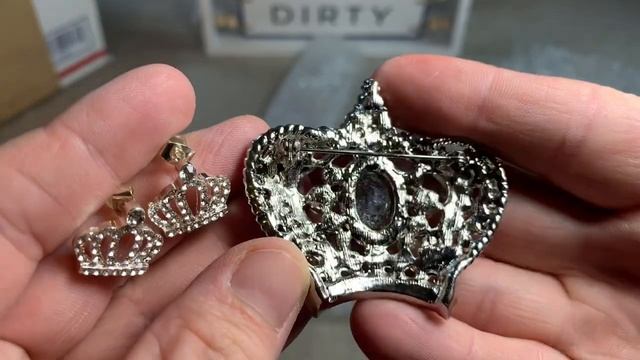 Subscriber Mystery Jewelry Consignment - Part 2 смотреть онлайн