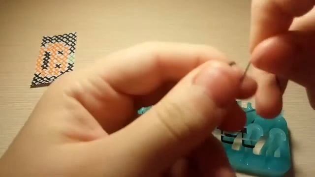 ФРЕСКА ТЫКВА из резинок на станке смотреть онлайн