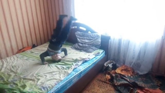 Обратный кувырок смотреть онлайн