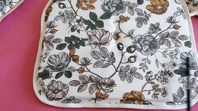 ??✂️Отходы в дело! Как из упаковочного материала можно сшить подушечки для стульев. Сама удивилась) смотреть онлайн