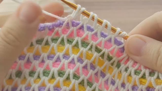 Самый НЕЖНЫЙ узор для детского пледа 🧸 Вяжем тунисским крючком: мягко, ярко и быстро! смотреть онлайн