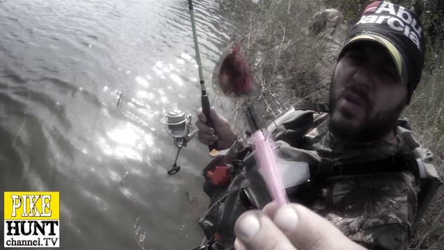 Щука ★Ловим на карьере★ На блесну "вертушку"►Kayak pike fishing смотреть онлайн