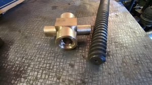 двухзаходная резьба