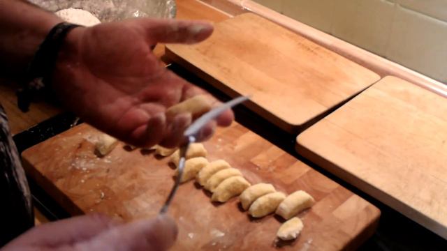 Grundrezept Gnocchi || Einfach & Lecker смотреть онлайн