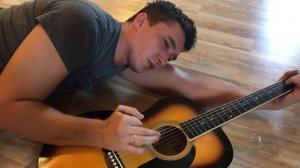 Самая мотивирующая песня на гитаре с аккордами! Апатия! Научись играть лежа за 5 мин!