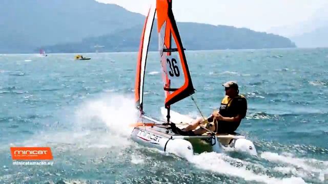 Разборный катамаран Minicat 310 Sport смотреть онлайн