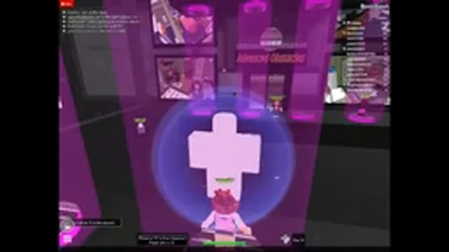 Roblox- Hide N' Seek- Broken Wall Glitch! смотреть онлайн