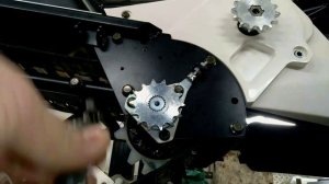 Замена масла в редукторе вариатора снегохода Wels RS200.