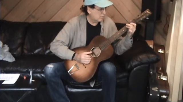 Belden Vintage Blues Guitar believed to be 1930's смотреть онлайн