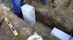 Фундамент из газобетона . Фундамент из газоблока .