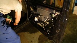 Демонтаж механического стеклоподъемника LADA Granta