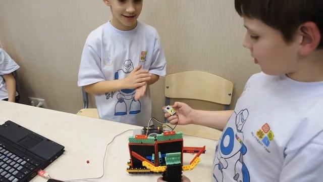 Роботрек — российская сеть клубов робототехники в Алматы. смотреть онлайн