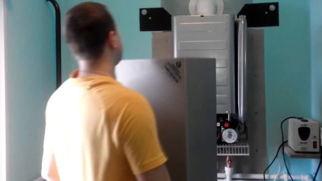 Газовый котел Ferroli (Ферроли) Очищаем от загрязнений смотреть онлайн