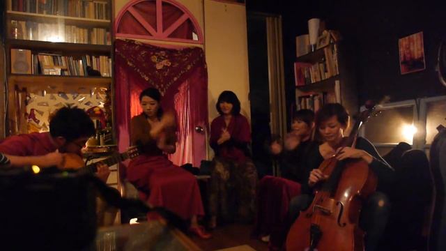 20131211 小野狂花(La Gitanita)@寓吧 - Garrotin смотреть онлайн