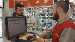 Как продать или обменять свой телефон в магазине