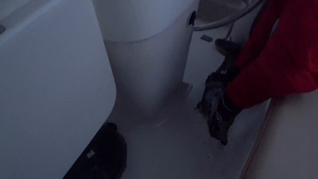 Сломался автопилот, как управлять яхтой с помощью парусов и немного морской рыбалки и кулинарии н смотреть онлайн