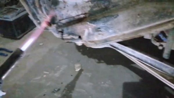 можно ли вытянуть лонжерон без спец инструмента?